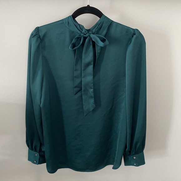 LOFT blouse size medium - Picture 2 of 2